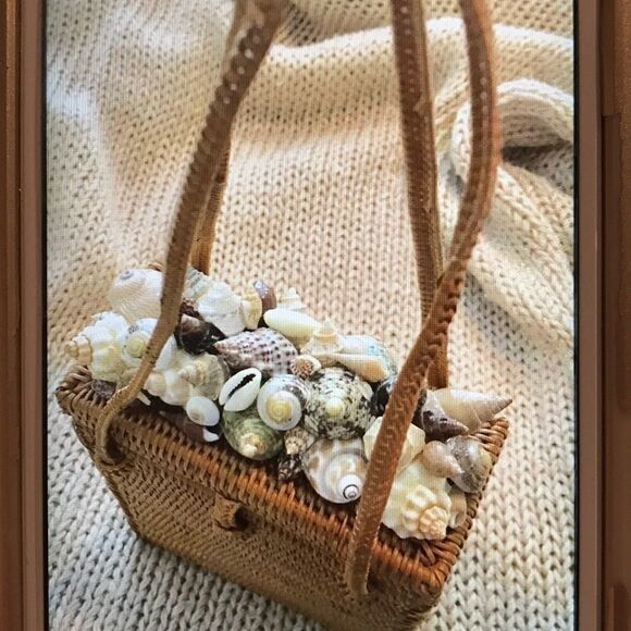 Shell Shocked Purse   - Picture 3 of 8